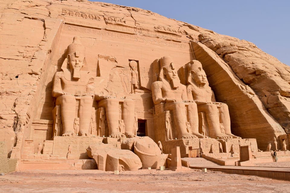 Kahire'den uçuşla 2 gün 1 gece Luksor, Asvan ve Abu simbel